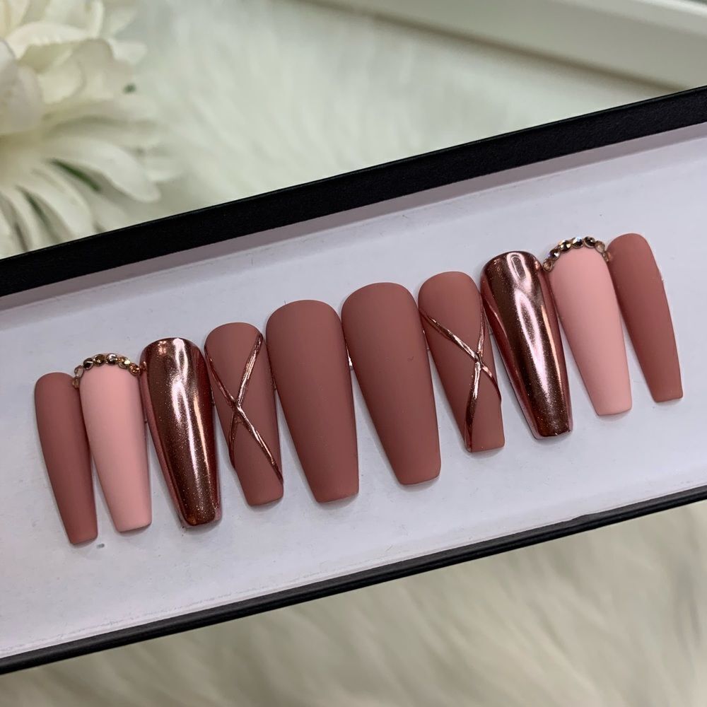 Elegant Chrome Custom Press On Nails | High Quality Nails | Handmade - Picture 1 of 10
